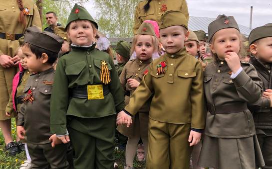 Маленькие патриоты приняли участие в параде посвященном Дню Победы